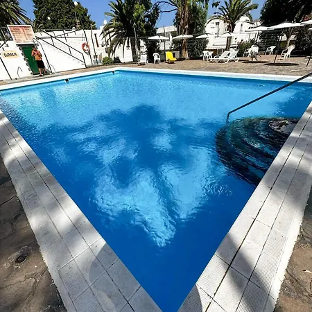 아파트 Modern With Terrace In - Bravo's House