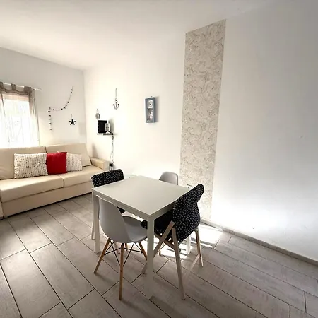 Modern With Terrace In - Bravo's House 德尔锡伦西奥海岸