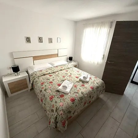 公寓 Modern With Terrace In - Bravo's House *