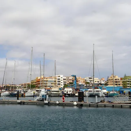 Modern With Terrace In - Bravo's House * طوستا ديل سيلونثيو