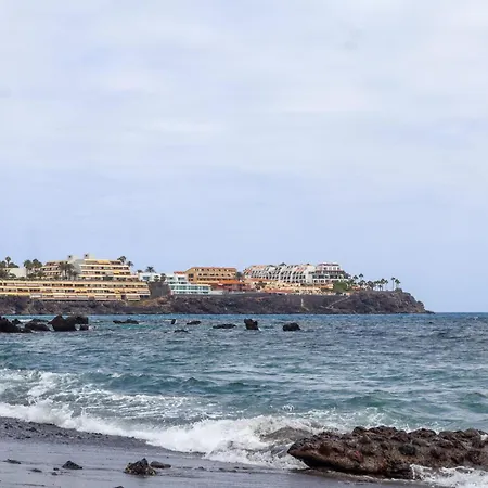 Modern With Terrace In - Bravo's House شقة